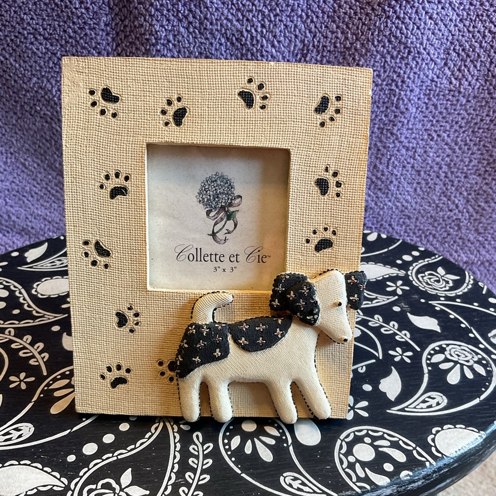 Puppy frame.